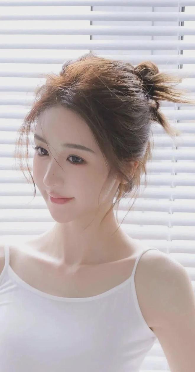 2023男男钙gay钙站酷风